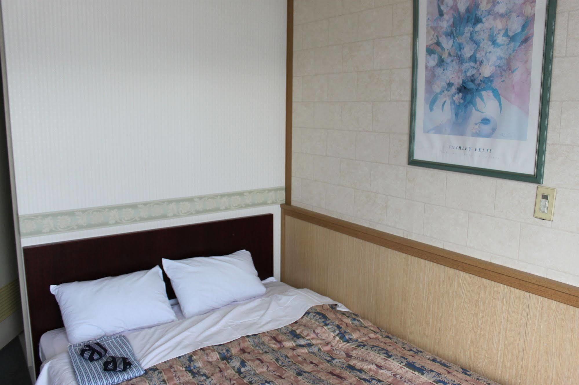 Business Hotel Fujimi Fujiyoshida Luaran gambar
